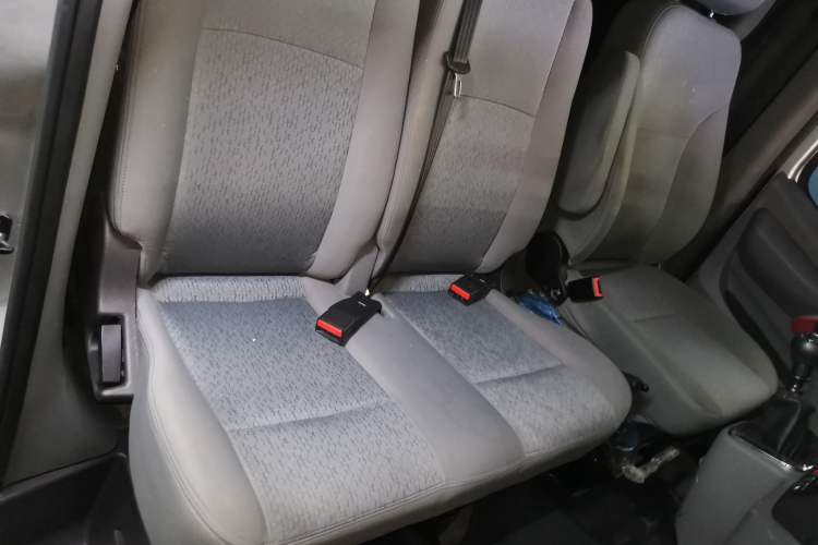 Used Foton Toano 2024 Joyear Multi-Function 2.0T Manual Long-Wheelbase Mid-Roof Model with Single Rear Tire Available in 5/6/7/9-Seater Configurations