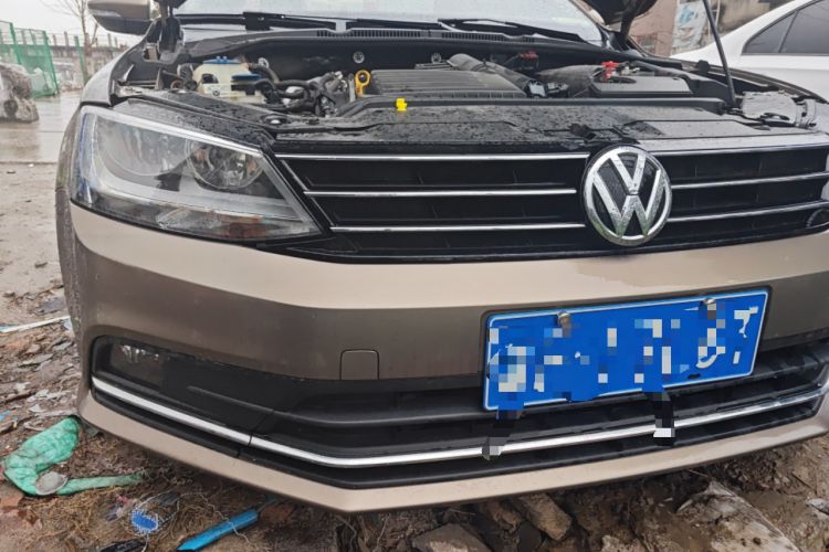 Used Volkswagen Sagitar 2018 280TSI DSG Comfort Model Right Front Headlight