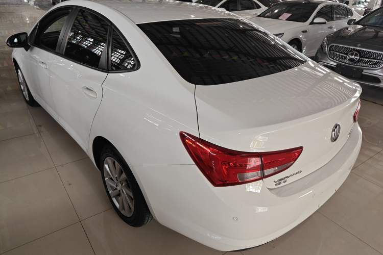 Used Buick Verano 2018 Sedan 15S Automatic Leading Model Exterior 2