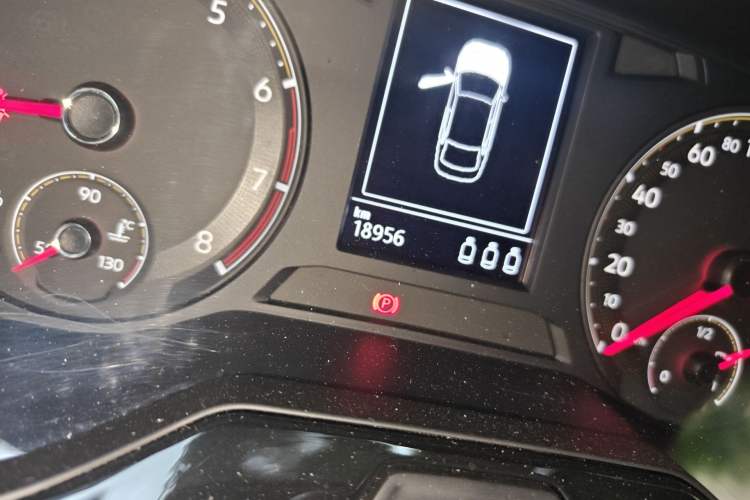 Used Volkswagen Bora 2021 1.5L Automatic Comfort Smart Connect Edition Odometer Close Up