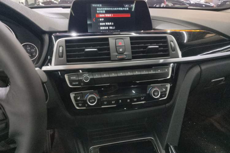 Used BMW 3 Series 2018 320Li xDrive Fashion Model
