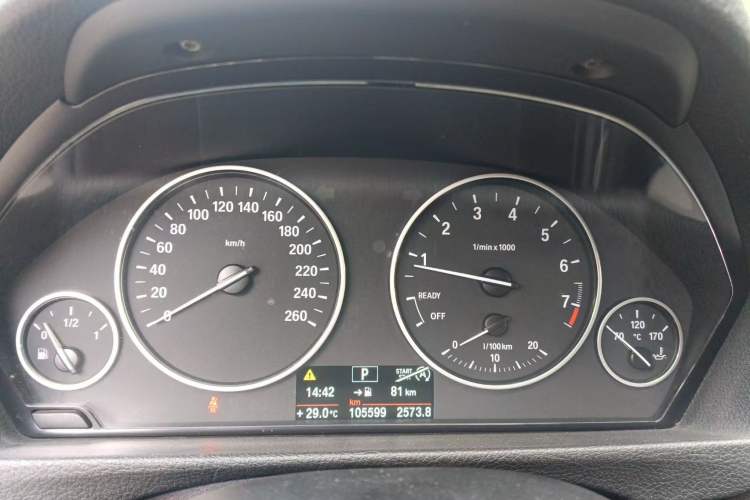 Used BMW 3 Series GT 2013 320i Leading Model
