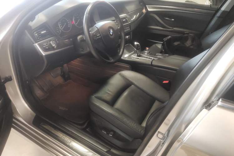 Used BMW 5 Series 2013 530Li Leading Model Left Front Seat