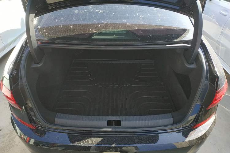 Used Volkswagen Passat 2020 330TSI Luxury Edition China VI