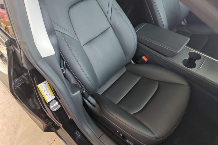 Used Tesla Model 3 2021 Standard Range Rear-Drive Upgraded Version Right Front Seat