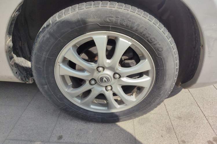 Used CHANGAN Alsvin V3 2012 1.3L Manual Comfort Version China IV Standard Right Front Wheel Hub