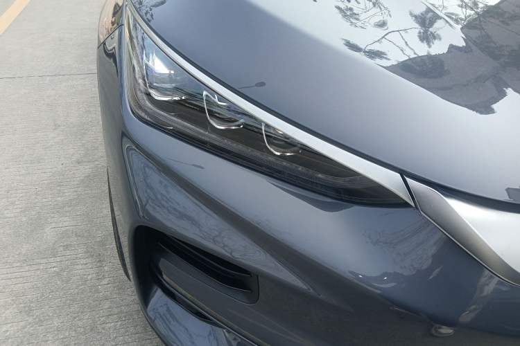 Used BYD Tang New Energy 2022 EV 635 km All-Wheel-Drive Flagship Model Right Front Headlight