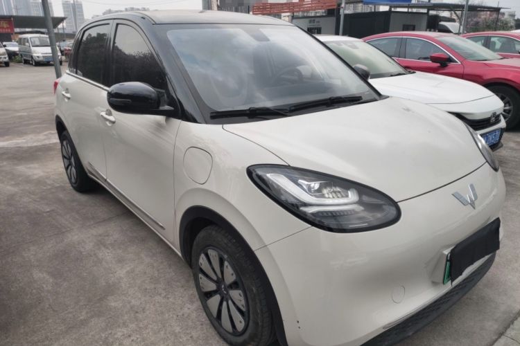 Used Wuling Bingo 2023 410 km Lingxi Deluxe Edition
