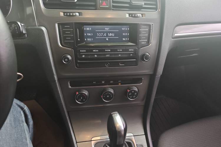 Used Volkswagen Golf 2015 1.4TSI Automatic Comfort Model