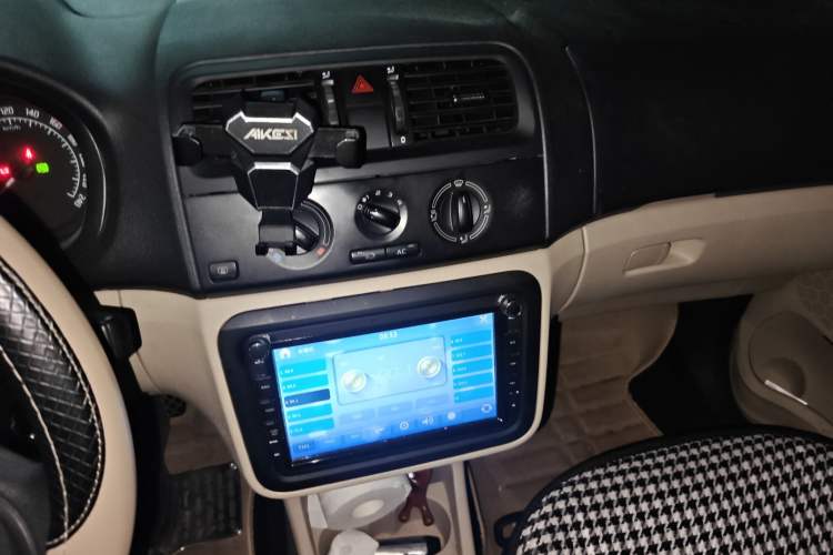 Used Skoda Fabia 2014 1.4L Automatic Crystal Edition