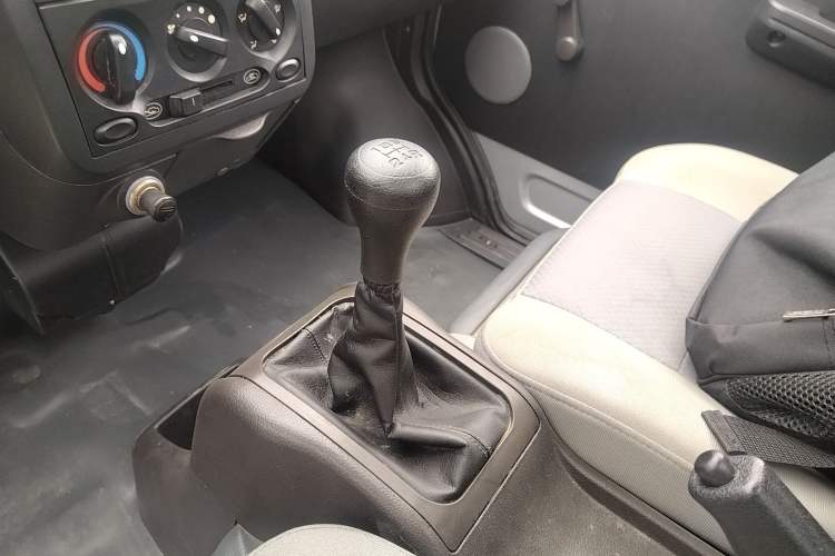 Used Wuling Rongguang Small Truck 2023 1.5L Single-Row LAR