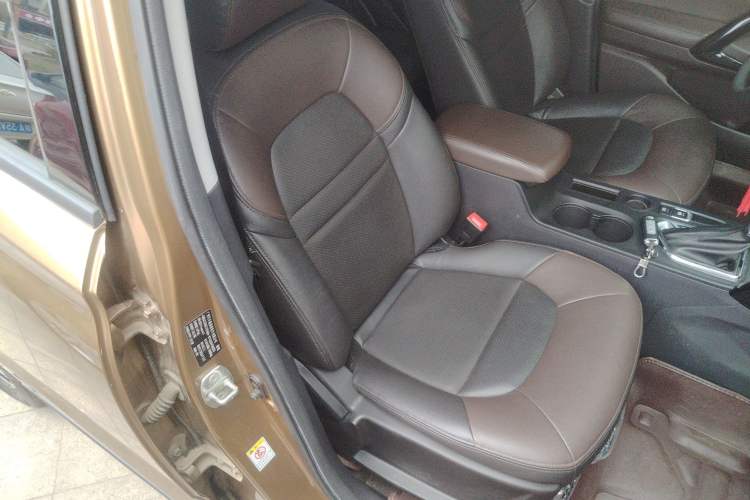 Used GAC Trumpchi GS4 2017 235T Automatic Two-Wheel Drive Luxury Smart Connectivity Version Right Front Seat