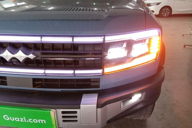 Used Formula Leopard Leopard 5 2023 Navigator Edition