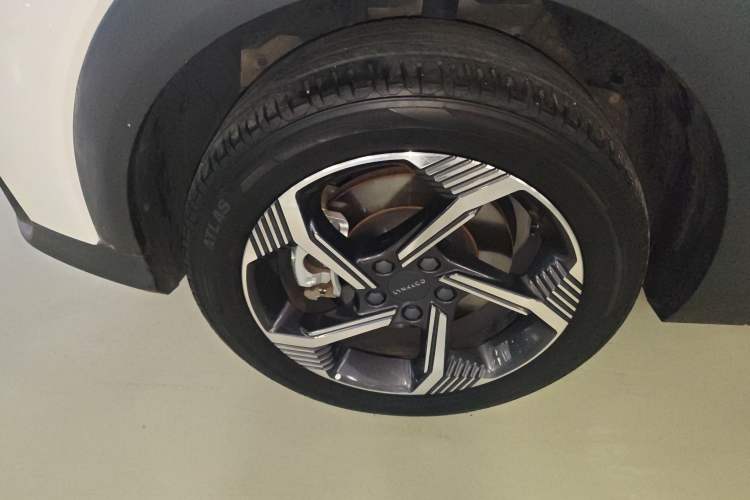 Used Lynk & Co 06 2023 Remix 1.5T JinPro Left Front Wheel Hub