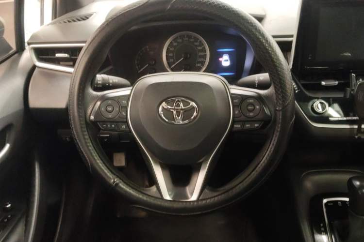 Used Toyota Levin 2019 185T CVT Luxury Edition China VI Standard Steering Wheel