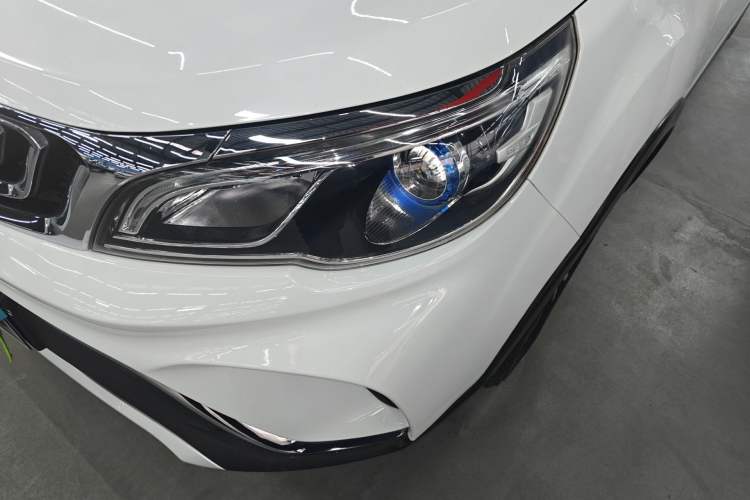 Used Geely Auto Vision X3 2017 1.5L Automatic Luxury Model Left Front Headlight