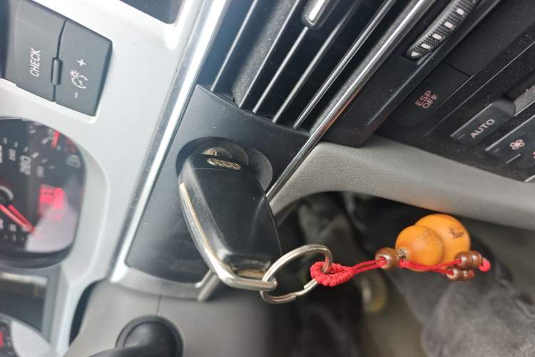 Used Audi A6L 2011 2.0 TFSI Automatic Standard Edition Interior 1