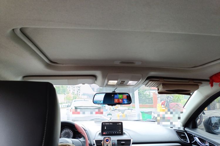 Used Mazda 3 Axela 2016 Sedan 1.5L Automatic Luxury Model Headliner