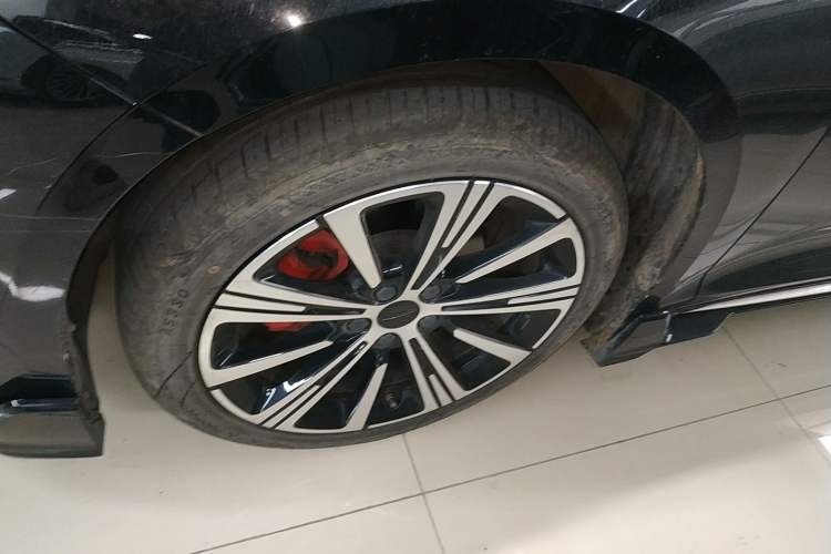 Used Geely Auto Preface 2025 Dongfang Yao 1.5TD Kunlun Edition Left Front Wheel Hub