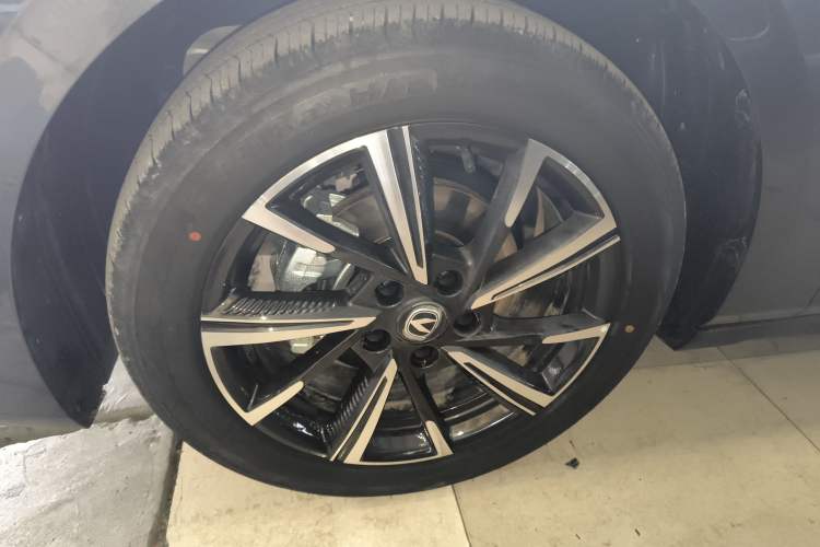 Used Changan Eado 2025 Blue Whale 1.5T 500Bar Prestige Model
