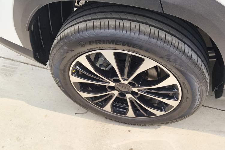 Used Geely Auto Emgrand X7 Sport 2026 Model 1.5TD Aspirational Right Rear Wheel Hub