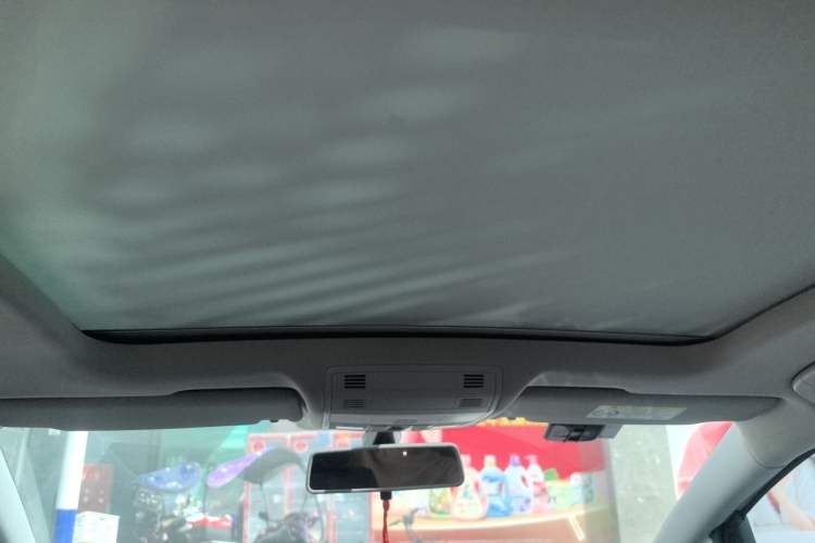 Used Volkswagen Golf Sportsvan 2016 230TSI Automatic Trend Edition Headliner