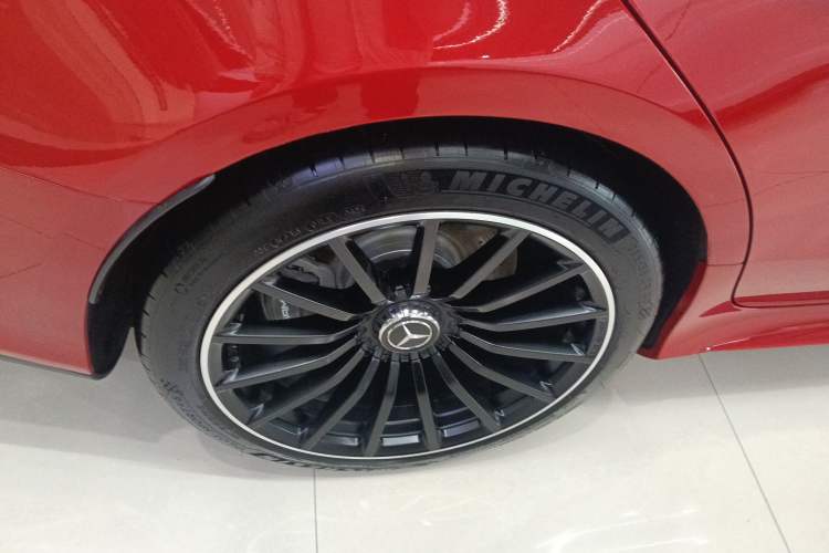 Used Mercedes-Benz AMG GT 2019 AMG GT 50 four-door sports car Right Rear Wheel Hub