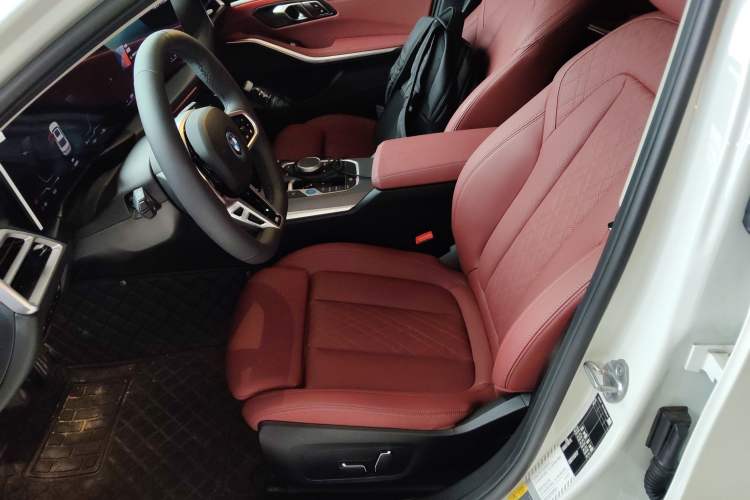 Used BMW i3 2025 eDrive 35 L
