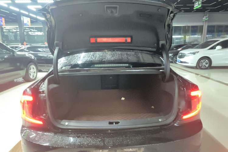 Used Volvo S90 2024 B5 Zhiyi Luxury Edition