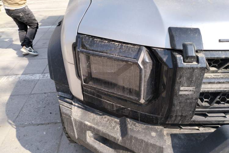 Used JETOUR Traveler 2024 2.0T All-Wheel-Drive Silver Dragon Wings