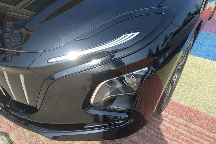 Used Hongqi E-QM5 2021 Online Booking Charging T3 Edition 4 Seats Left Front Headlight