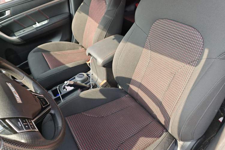 Used Haval M6 2017 1.5T Automatic Two-Wheel Drive Urban Model Left Front Seat