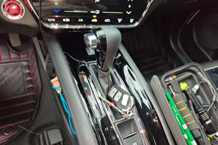 Used Honda Vezel 2019 220 TURBO CVT Luxury Edition China VI
