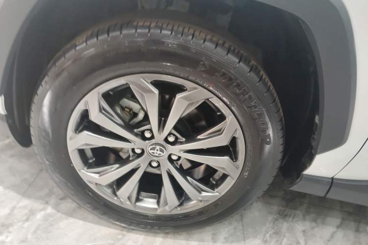 Used Toyota RAV4 2023 2.0L CVT Two-Wheel Drive Fashion Plus Edition
