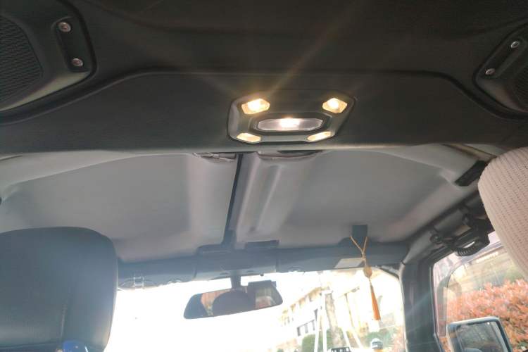 Used Jeep Wrangler 2018 2.0T Sahara Four-Door Edition Headliner