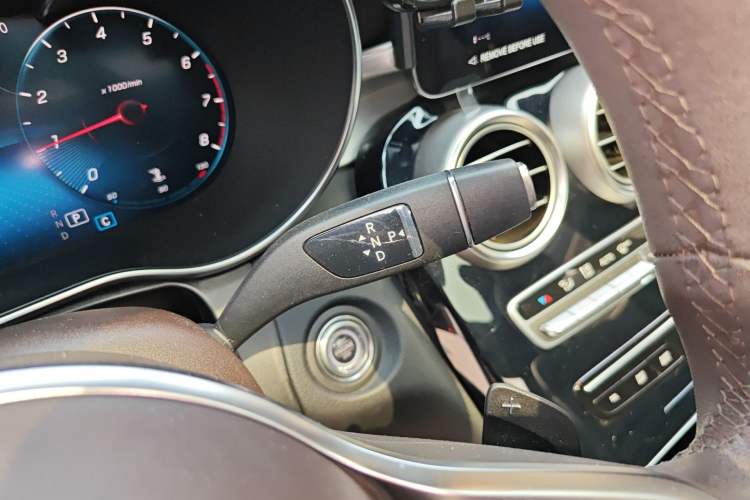 Used Mercedes-Benz GLC 2022 Second Facelift GLC 260 L 4MATIC Dynamic Edition Gear Lever