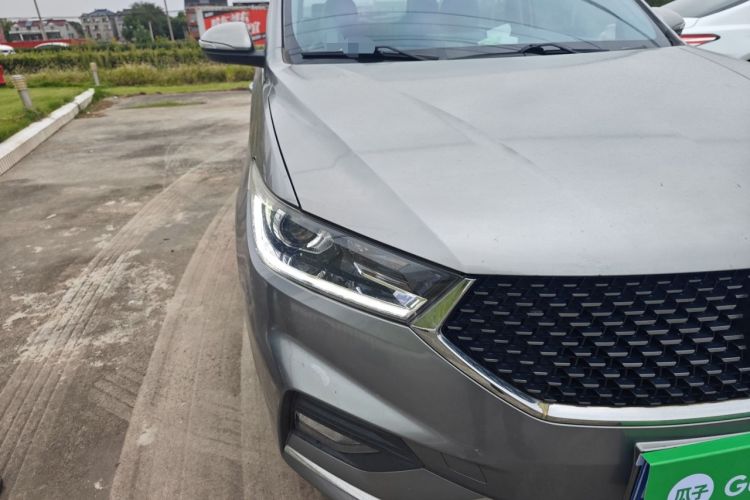 Used Baojun 360 2019 1.5L CVT Luxury Model China VI Emission Standard