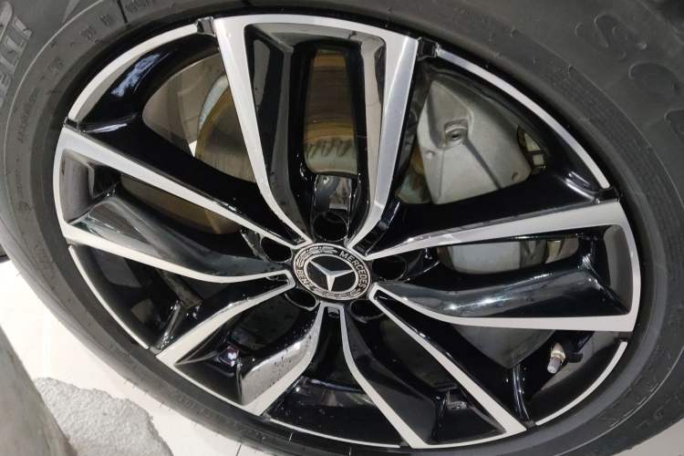 Used Mercedes-Benz GLC 2020 Facelift GLC 260 L 4MATIC Luxury Edition
