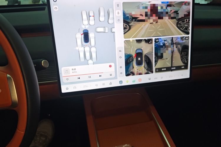 Used ONVO L60 2024 60 kWh All-Wheel Drive