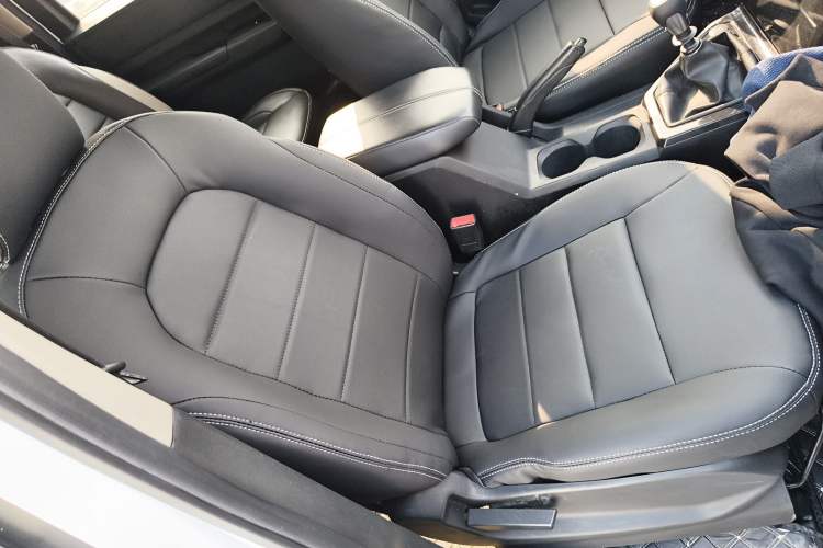 Used Wuling Hongguang PLUS 2019 1.5T Manual Luxury 7-Seater
