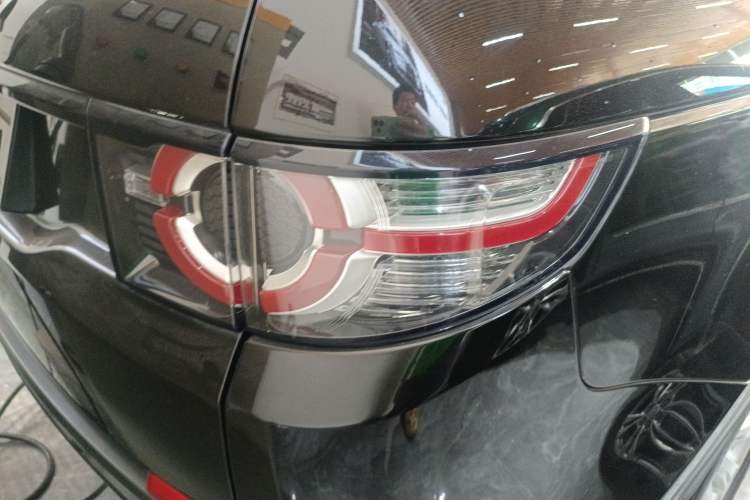 Used Land Rover Discovery Sport 2018 240 PS PURE Edition
