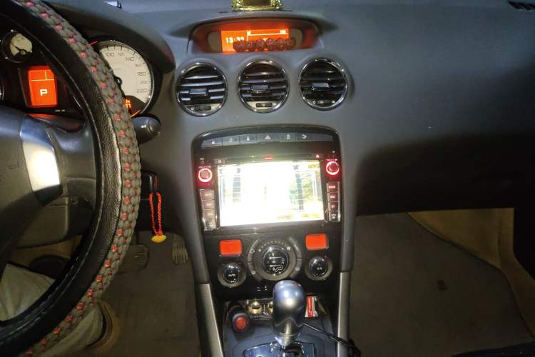 Used Peugeot 408 2013 2.0L Automatic Luxury Edition