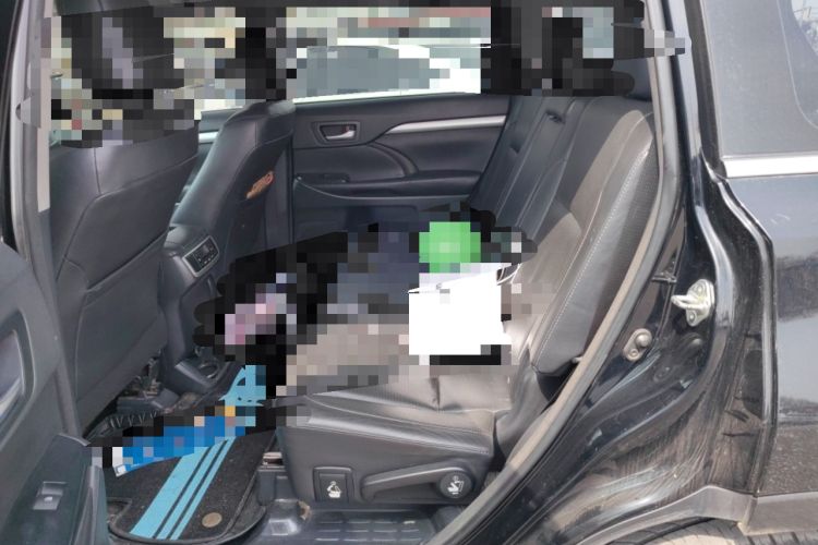 Used Toyota Highlander 2015 2.0T Four-Wheel Drive Luxury Edition 7-Seater Left Rear Seat