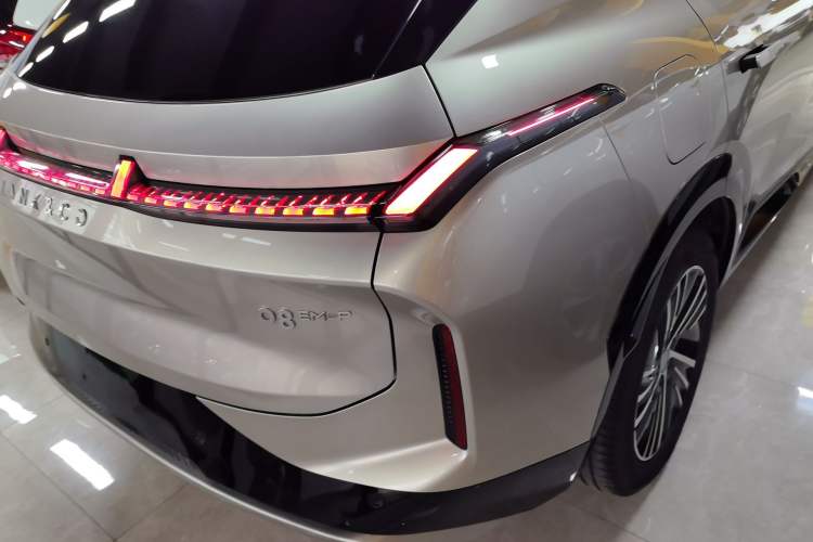 Used Lynk & Co 08 EM-P 2025 120km Long-Range Halo Right Rear Taillight