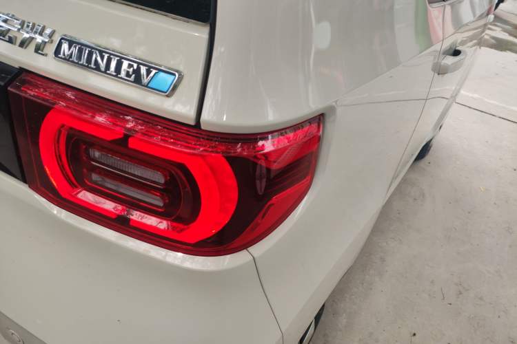 Used Wuling Hongguang MINIEV 2022 Macaron Premium Model – Lithium Iron Phosphate