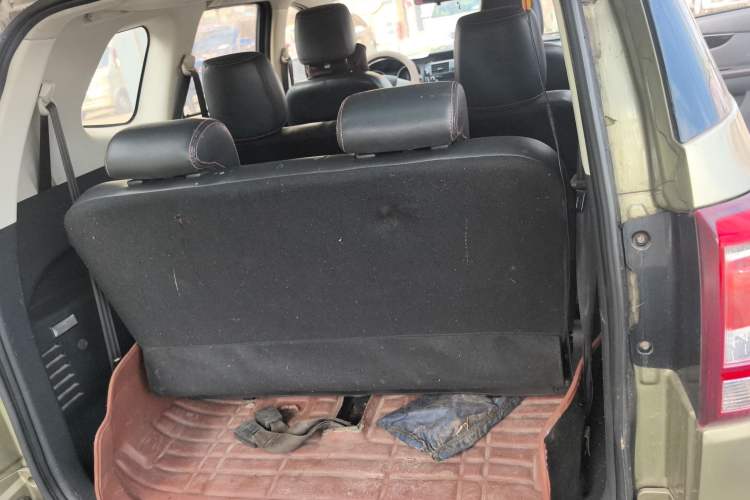 Used HYOSOW S3 2015 1.8L Prestige Version China V Emission Standard Trunk