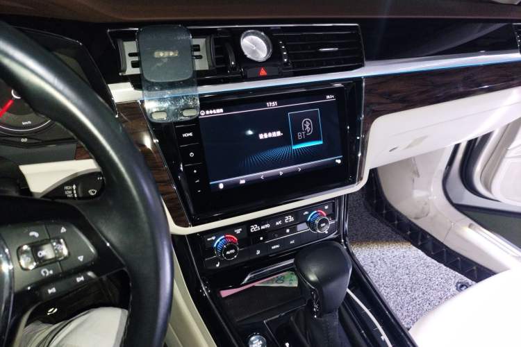 Used Volkswagen Phideon 2018 Revised Version 380TSI Two-Wheel Drive Business Edition
