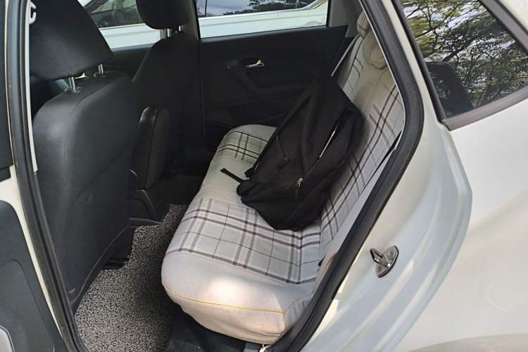 Used Volkswagen Polo 2014 1.6L Automatic Comfort Edition