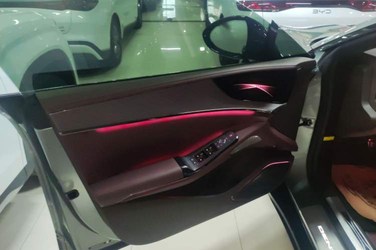 Used Denza Z9GT 2024 1100 4x4 Ultra First Edition