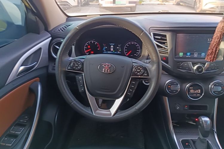 Used BYD Song 2016 2.0TID Automatic Prestige Edition
